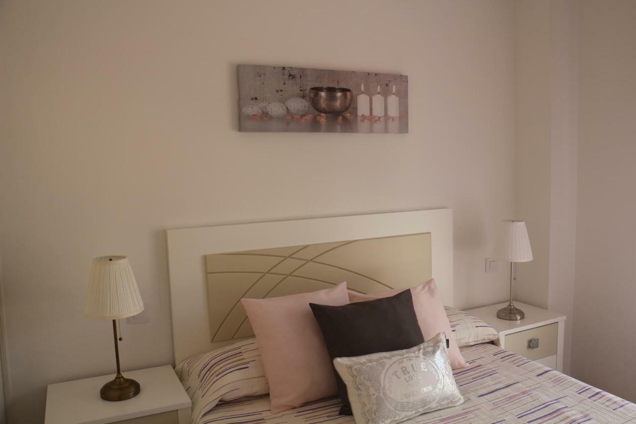 Apartamentos Roca Tarpeya トレド エクステリア 写真