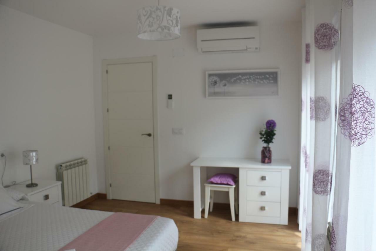 Apartamentos Roca Tarpeya トレド エクステリア 写真